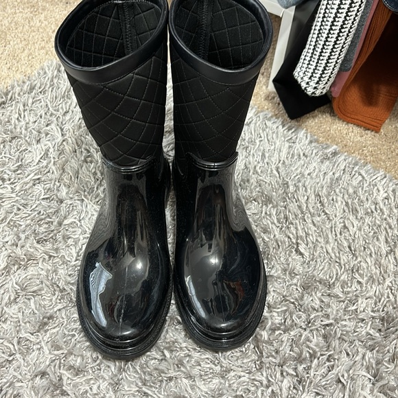 Tommy Hilfger Rainboots - Picture 2 of 3